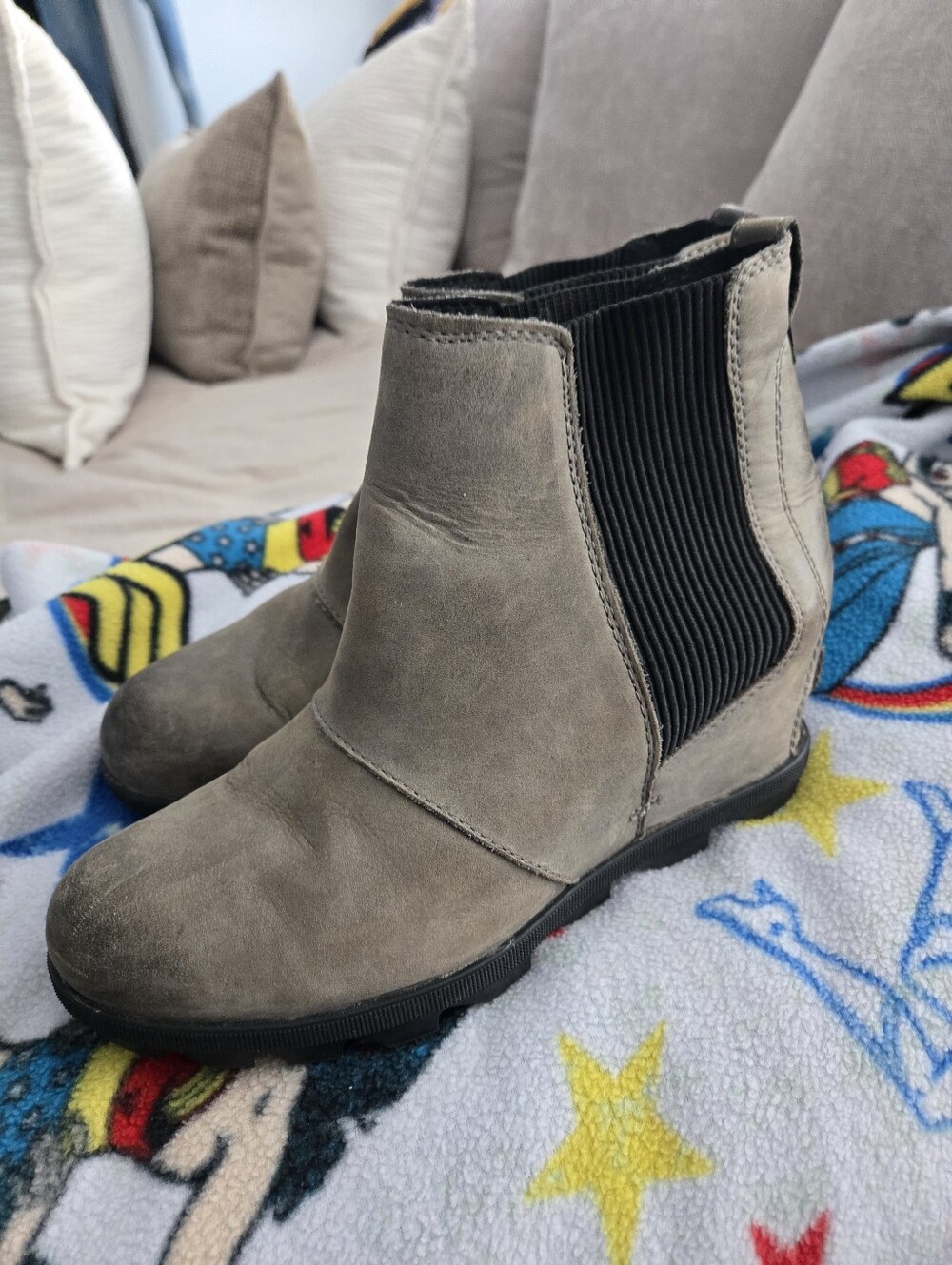 Sorel Grey Suede Chelsea Wedge Booties - Picture 3 of 6